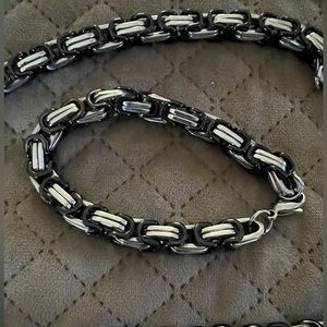 Men’s Stainless Steel Necklace and Bracelet.